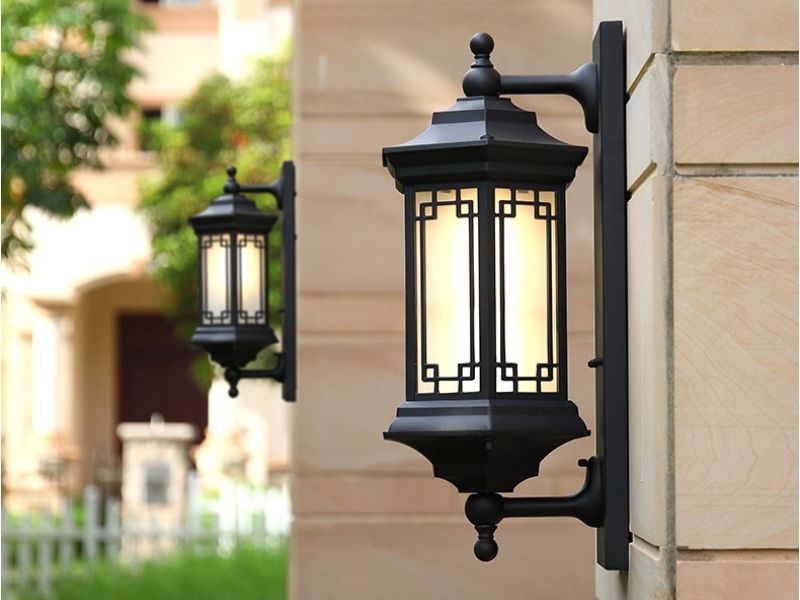 Nên mua đèn trang trí ngoài trời tại địa chỉ uy tín