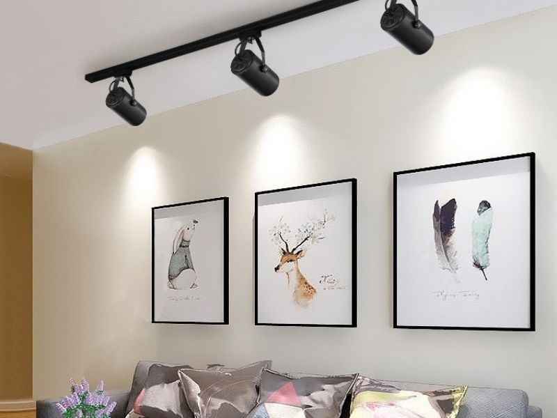 Khi chọn đèn rọi tranh cần chú ý thông số kỹ thuật