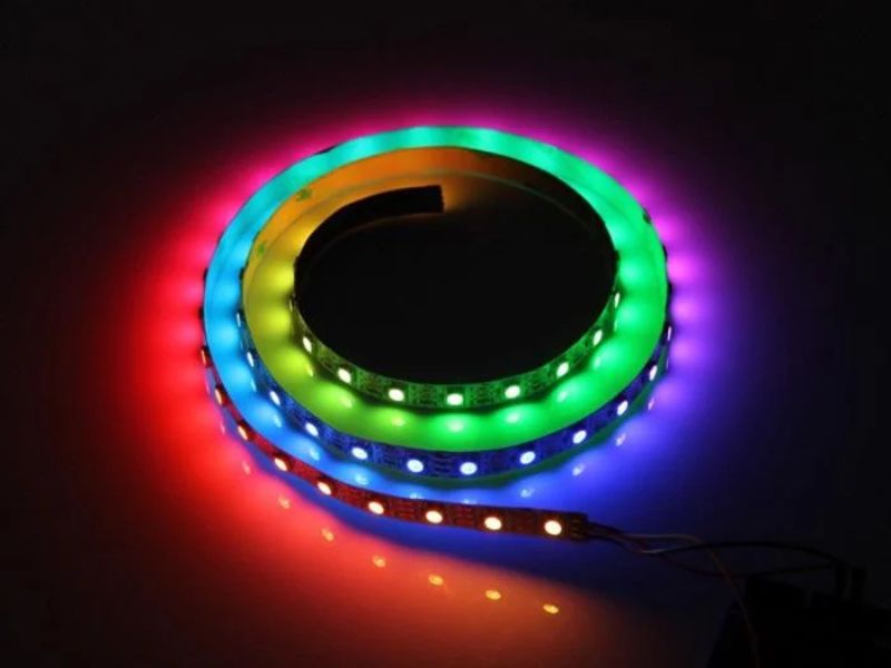 LED RGB phát ra nhiều màu ánh sáng, LED đơn sắc tạo 1 màu 