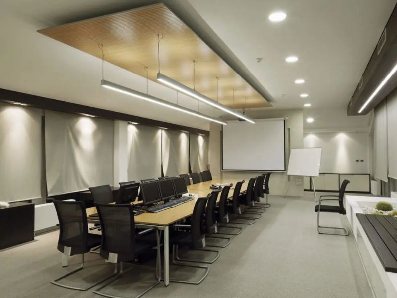 Chọn đèn văn phòng tốt cần dựa vào CRI, UGR và độ rọi Lux