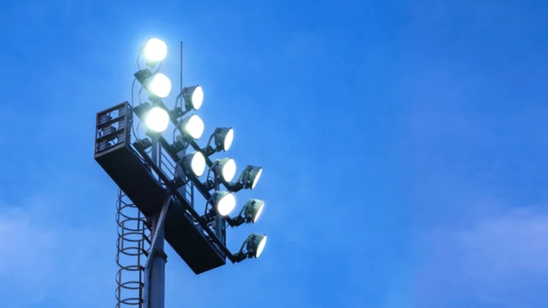 Thông số kỹ thuật quan trọng cần biết khi chọn đèn pha LED