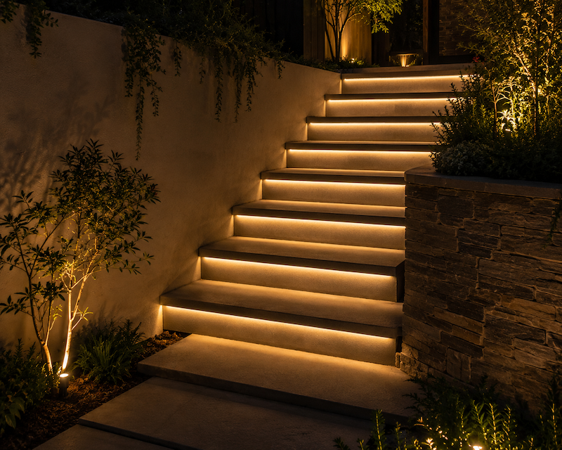 Đèn LED dây ngoài trời chống